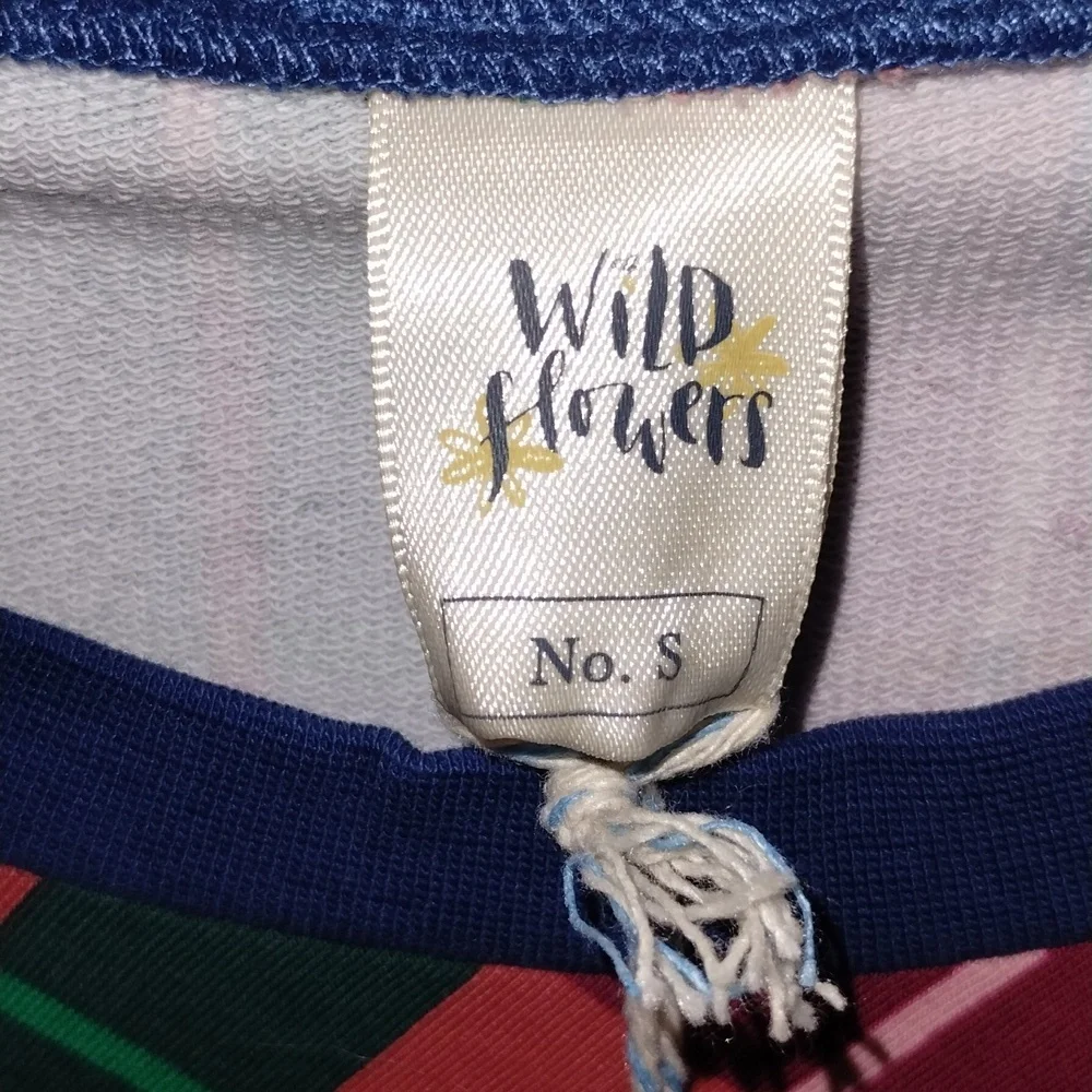 Long Sleeve Plaid Top - Picture 2 of 4